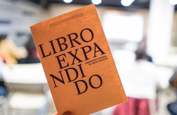 Convocatoria laboratorio experimental - Libro expandido